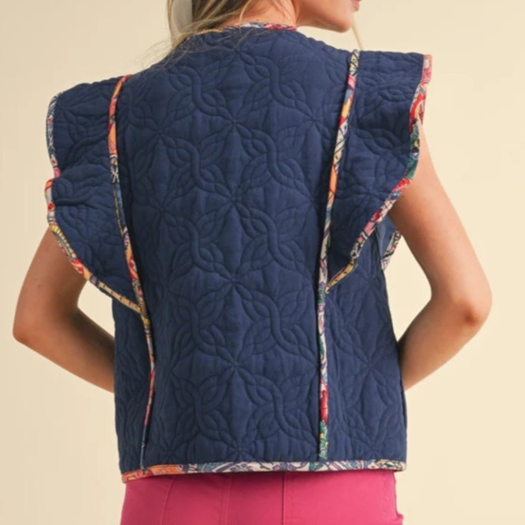 &merci sienna QUILTED NAVY AND FLORAL Appliqué VEST - Picture 5 of 5